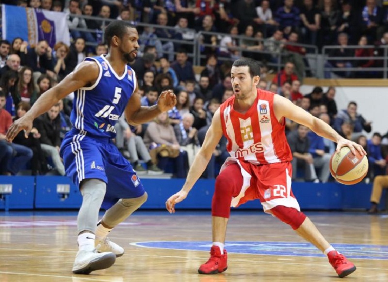 ШАМПИОН ПОРАЖЕН У БАРУ: Два јунака срушили Звезду